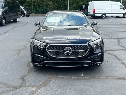 New 2026 Mercedes-Benz E 350 4MATIC Sedan image 3