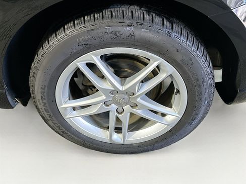 Used 2017 Audi Q5 2.0T Premium Plus w/ Technology Package image 11