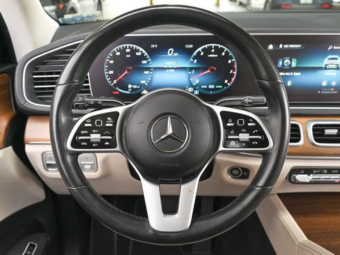 Used 2021 Mercedes-Benz GLS 450 4MATIC image 13