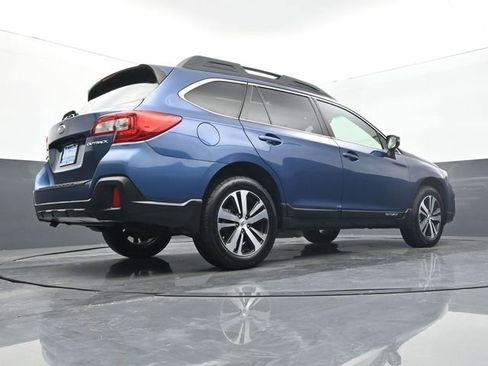 Used 2019 Subaru Outback 2.5i Limited w/ Popular Package #2 image 11