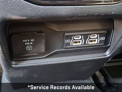 Used 2025 Jeep Grand Cherokee Altitude AWD/4WD image 14