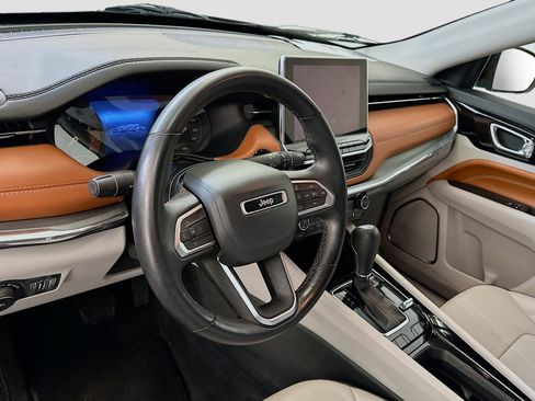 Used 2022 Jeep Compass Limited image 18