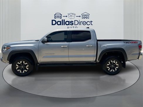 Used 2020 Toyota Tacoma TRD Off-Road image 9