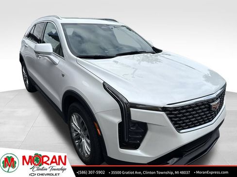 Used 2024 Cadillac XT4 Premium Luxury w/ Cold Weather Package FWD image 2