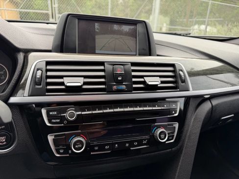 Used 2018 BMW 330i Sedan w/ Convenience Package RWD image 45