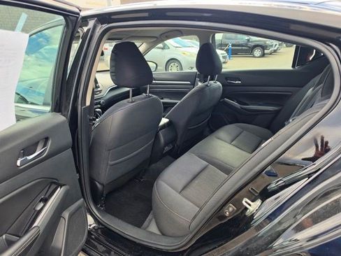 Used 2021 Nissan Altima 2.5 SV FWD image 9