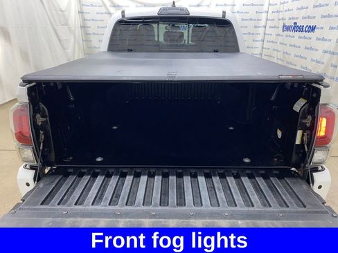 Used 2017 Toyota Tacoma TRD Pro image 19