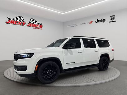 Used 2023 Jeep Wagoneer L Series II w/ Convenience Group I