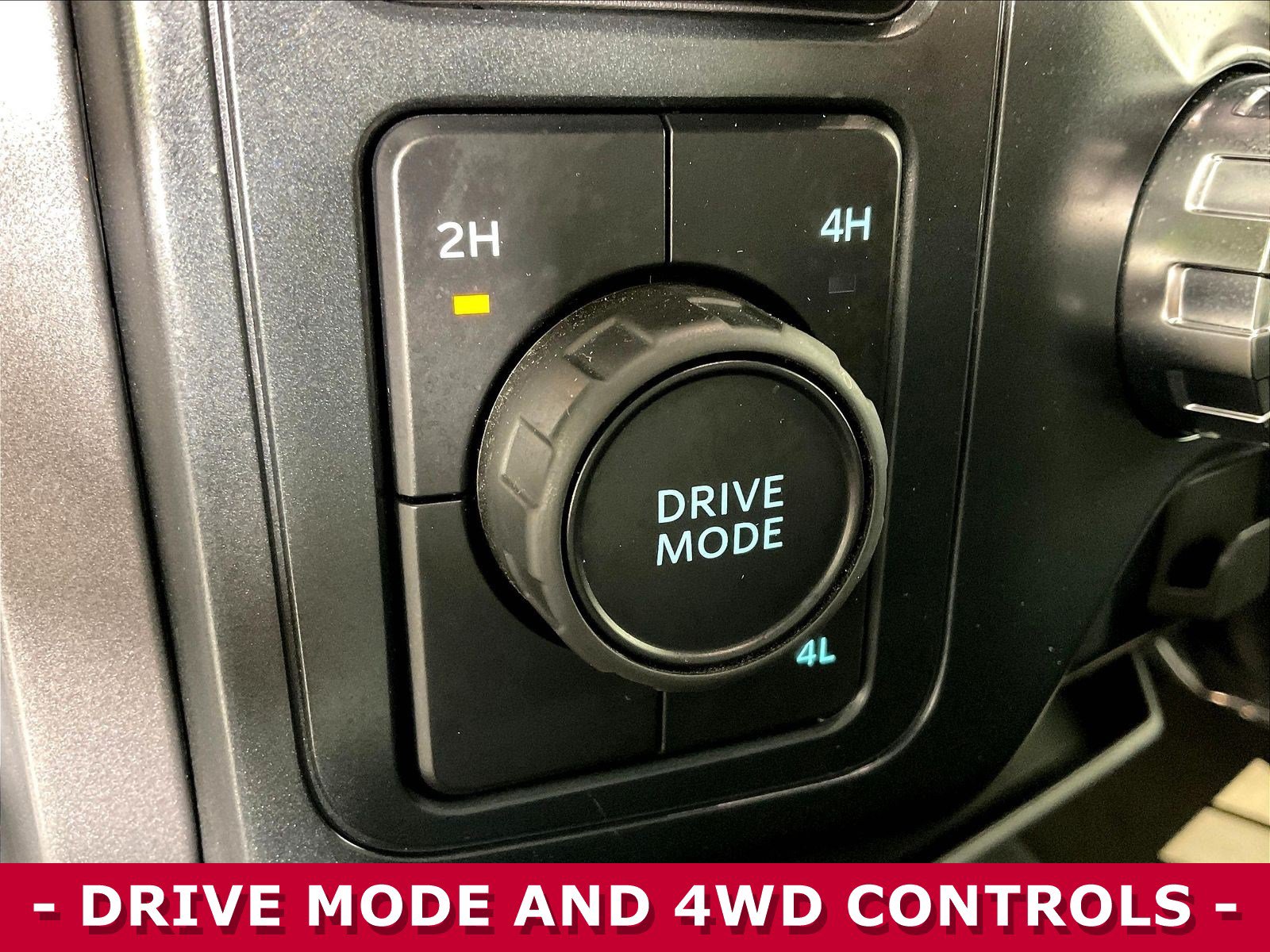 Used 2025 Ford F150 XLT w/ Equipment Group 301A Standard AWD/4WD image 37