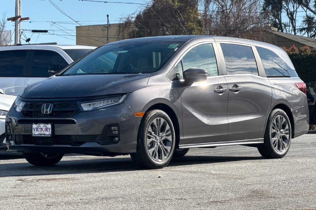 New 2026 Honda Odyssey Touring image 8