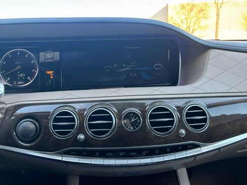Used 2015 Mercedes-Benz S 550 Sedan image 26
