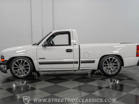 Used 2000 Chevrolet Silverado 1500 LS image 2