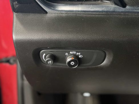Used 2023 Chevrolet Traverse RS AWD/4WD image 45