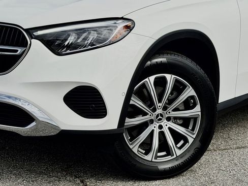 Used 2026 Mercedes-Benz GLC 300 4MATIC image 4