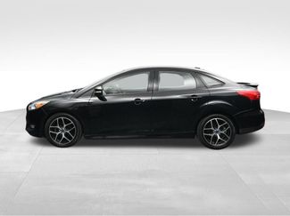 Used 2016 Ford Focus SE w/ SE Sport Package FWD video 2