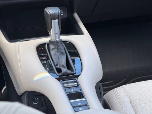 Used 2024 Honda HR-V LX image 26