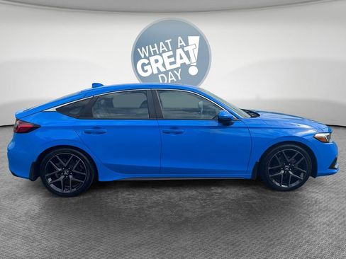 Used 2022 Honda Civic Sport Touring image 2
