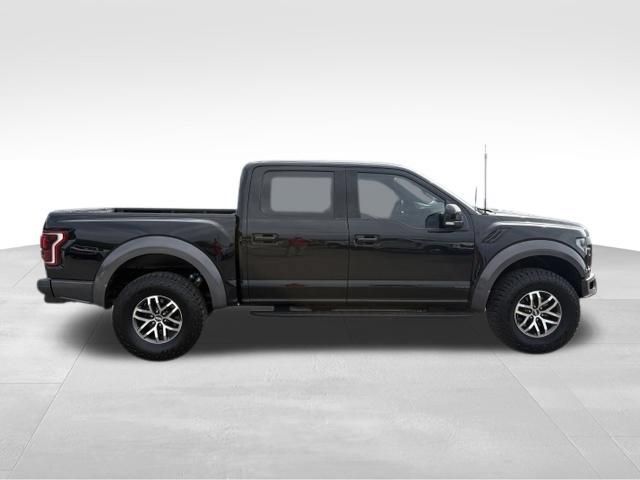 Used 2018 Ford F150 Raptor w/ Equipment Group 802A Luxury AWD/4WD image 9