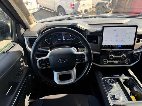 Used 2022 Ford Expedition Max XL AWD/4WD image 10