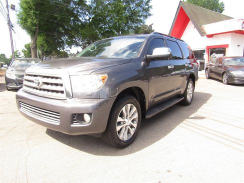 Used 2011 Toyota Sequoia Limited AWD/4WD image 11