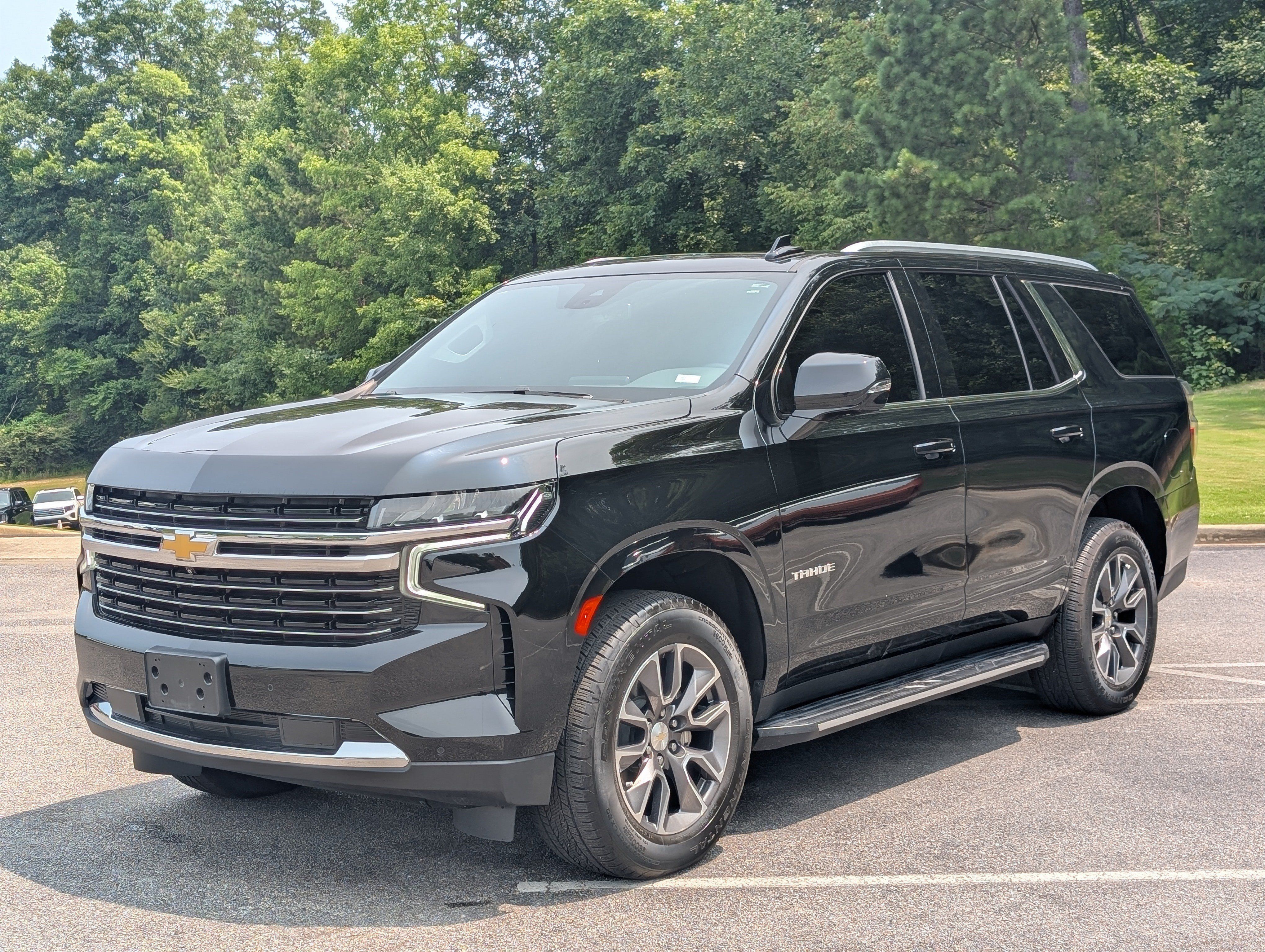 Used 2023 Chevrolet Tahoe LT w/ Luxury Package RWD image 5