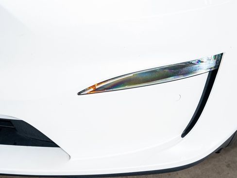 Used 2022 Tesla Model X image 14