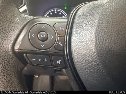 Used 2021 Toyota RAV4 XLE FWD image 22