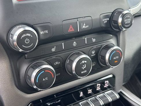 Used 2023 RAM 1500 Big Horn AWD/4WD image 34