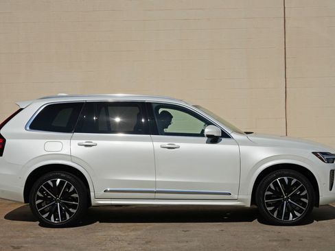 Used 2025 Volvo XC90 T8 Plus w/ Protection Package Premier AWD/4WD image 57