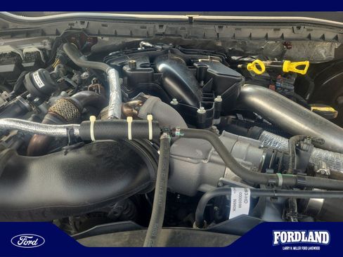 Used 2017 Ford F350 Lariat w/ Chrome Package AWD/4WD image 22