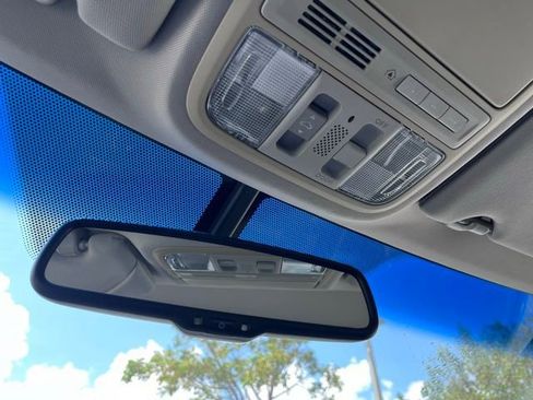 Used 2010 Acura TSX V6 Sedan FWD image 10