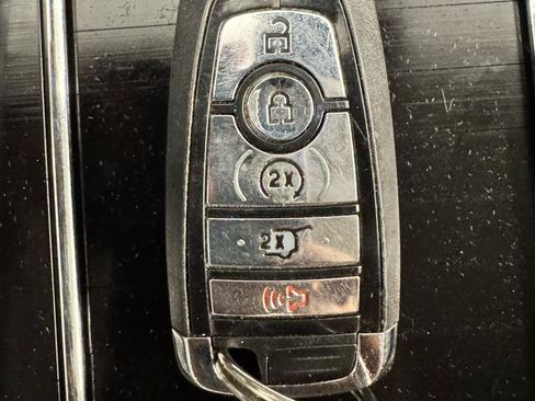 Used 2023 Lincoln Aviator AWD w/ Elements Package image 39