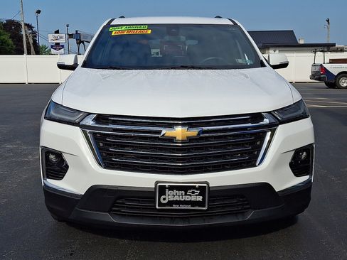 Used 2023 Chevrolet Traverse LT w/ LPO, Floor Liner Package AWD/4WD image 2