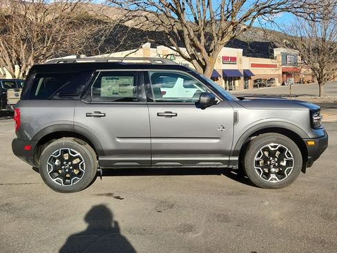 New 2025 Ford Bronco Sport Outer Banks w/ Outer Banks Tech Package+ AWD/4WD image 2
