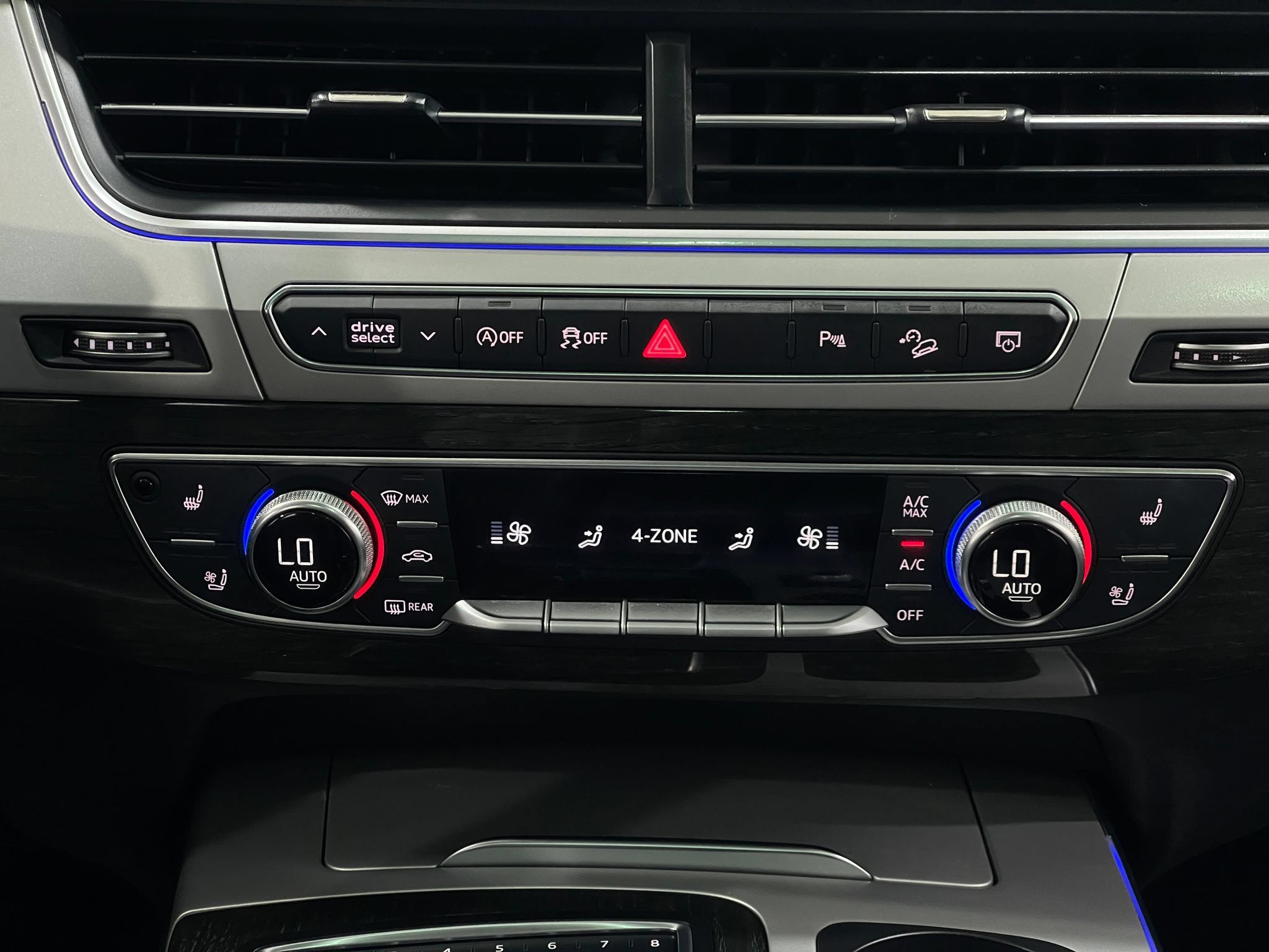 Used 2019 Audi Q7 3.0T Prestige AWD/4WD image 25