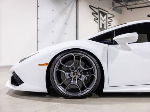 Used 2016 Lamborghini Huracan LP 610-4 image 20