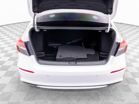 Used 2023 Honda Civic Touring image 31