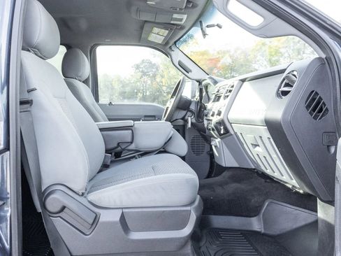 Used 2015 Ford F350 XLT w/ XLT Interior Package image 14