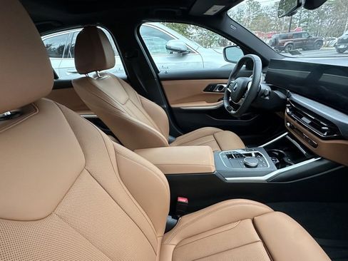 Used 2025 BMW 330i Sedan w/ Convenience Package image 5