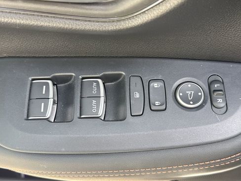 Used 2024 Honda HR-V Sport image 15