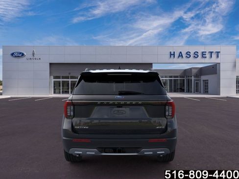 Used 2026 Ford Explorer Active w/ Active Comfort Package AWD/4WD image 6
