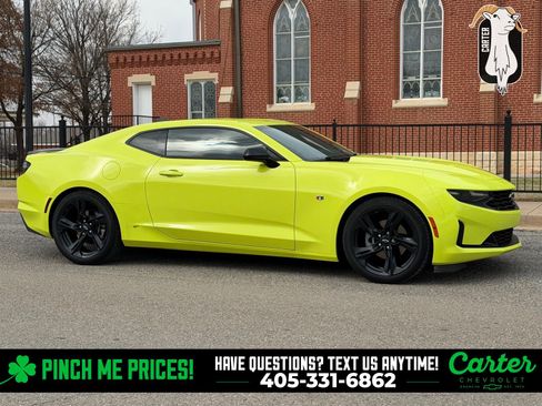 Used 2020 Chevrolet Camaro LT image 1