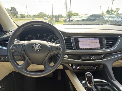 Used 2021 Buick Enclave Essence w/ Sound and Sites Package AWD/4WD image 11