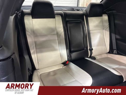 Used 2015 Dodge Challenger R/T Plus image 27