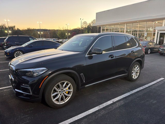 Certified 2019 BMW X5 xDrive40i w/ Premium Package 2 AWD/4WD image 1