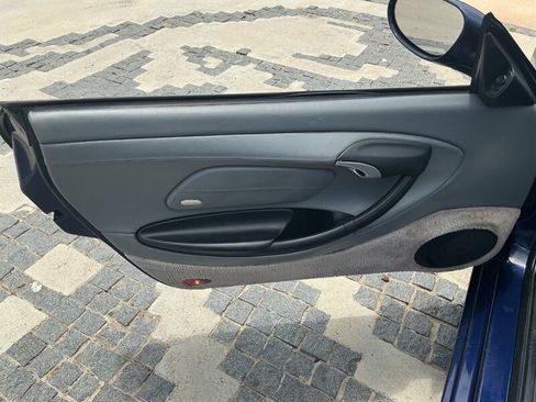 Used 2001 Porsche Boxster RWD image 32