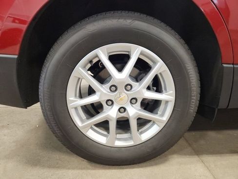 Used 2024 Chevrolet Equinox LT AWD/4WD image 28