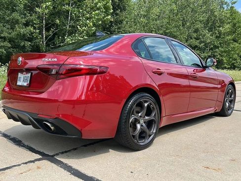 Used 2019 Alfa Romeo Giulia Ti Sport w/ Quick Order Package 22S Sport AWD/4WD image 8
