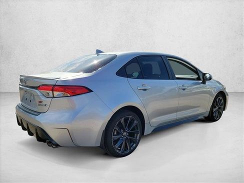 Used 2024 Toyota Corolla SE FWD image 5