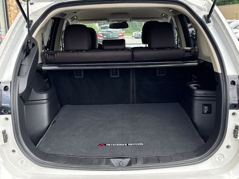 Used 2018 Mitsubishi Outlander SEL AWD/4WD image 11